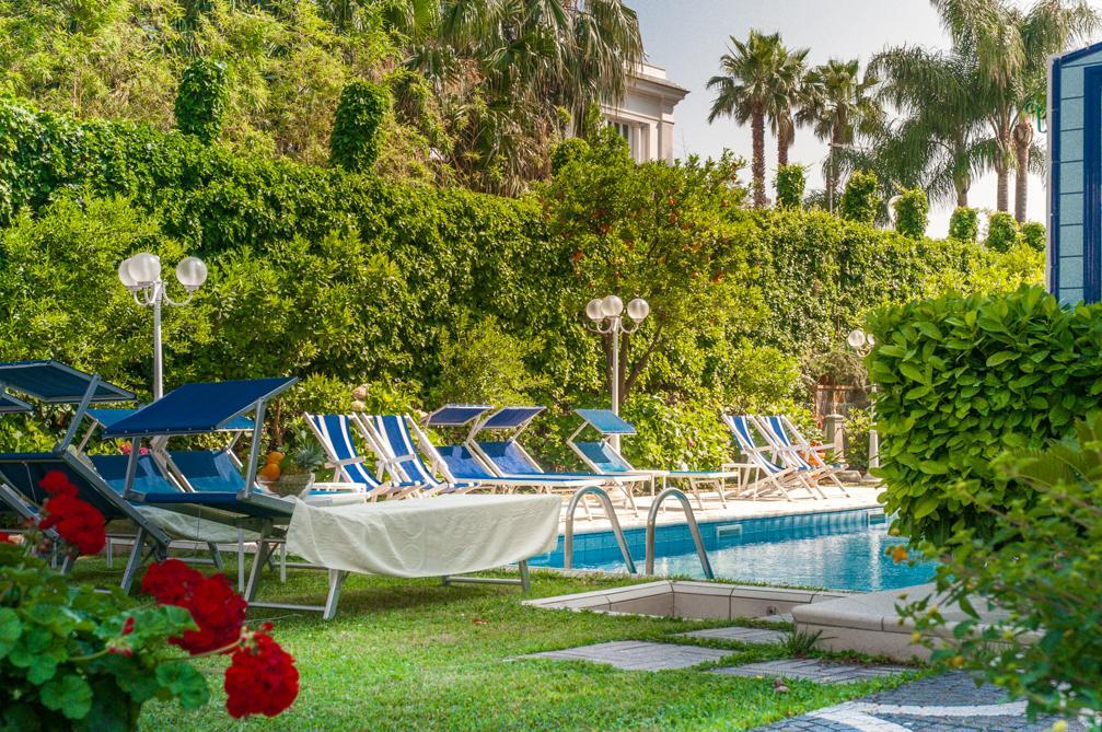 Hotel Eliseo Park'S Сант'Анджелло Экстерьер фото