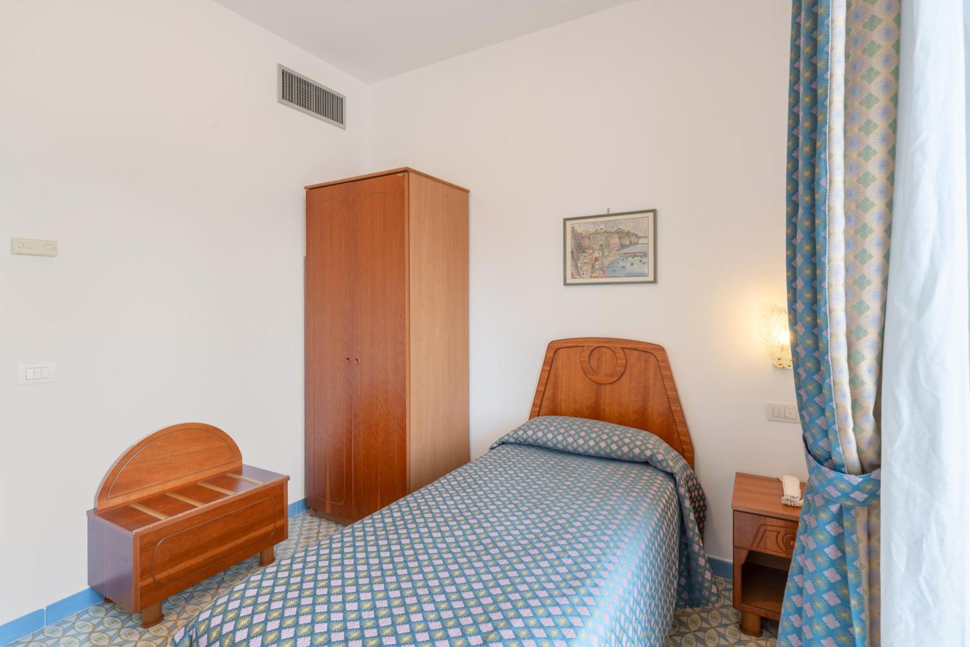 Hotel Eliseo Park'S Сант'Анджелло Экстерьер фото